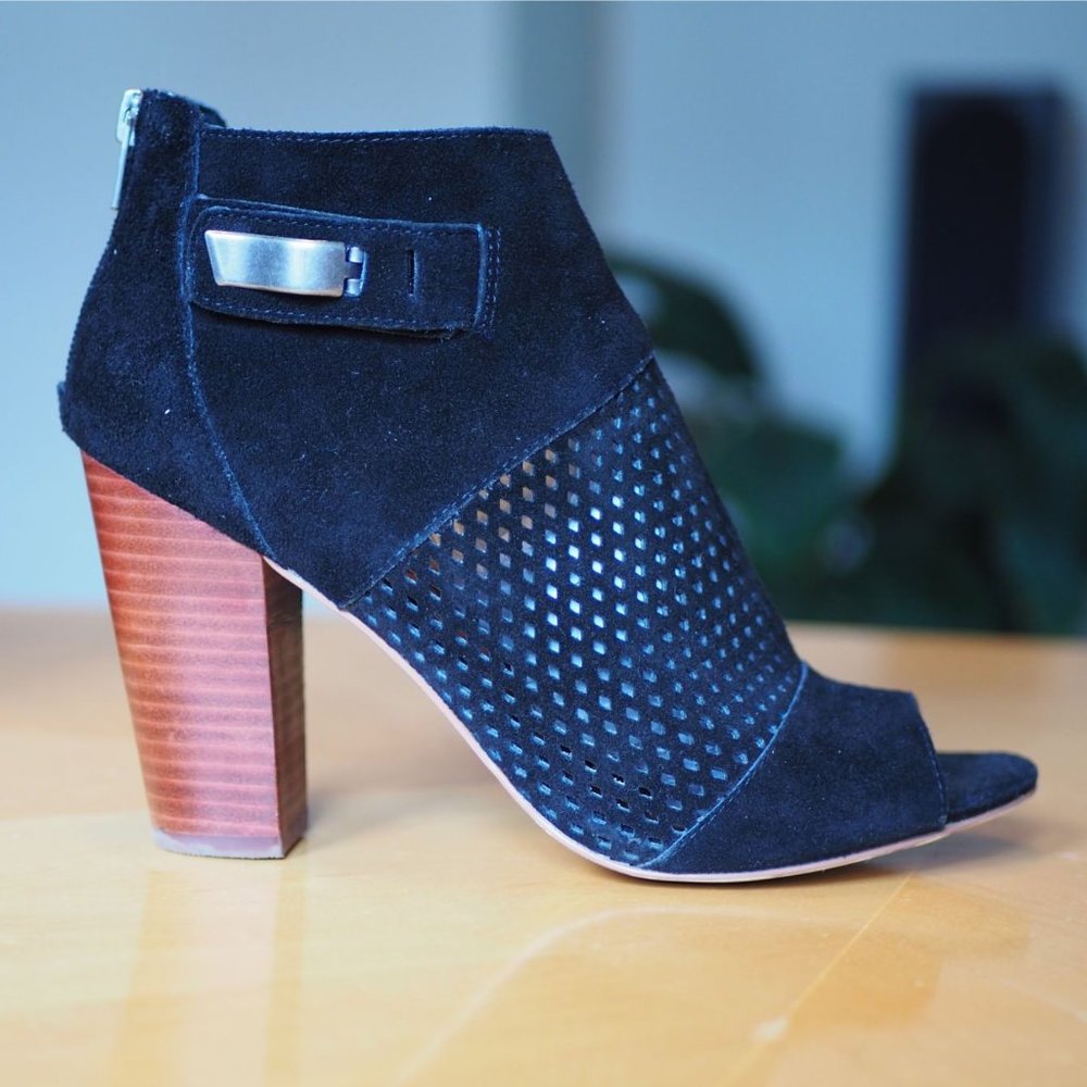 Dolce Vita Marana Black Suede Block Heel Boot 8.5